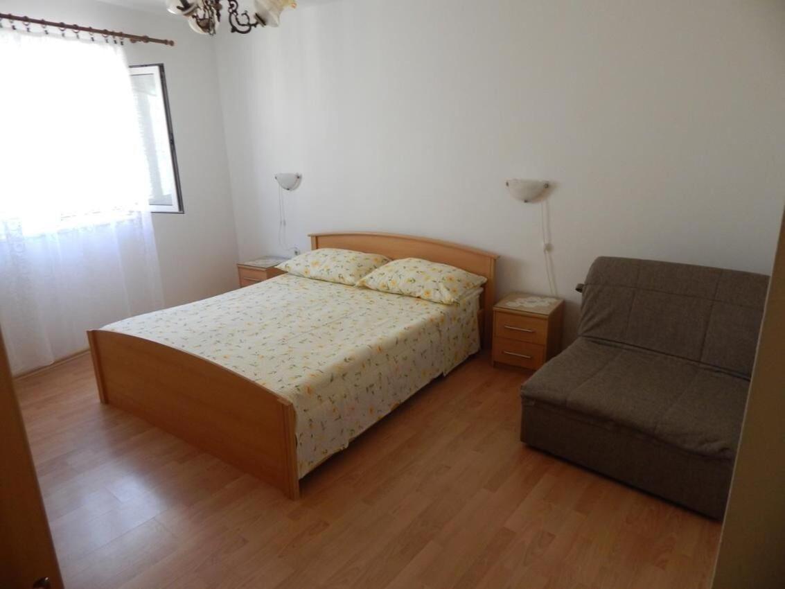 Apartments Zoki - Great Location Close To The Sea Vis Bagian luar foto