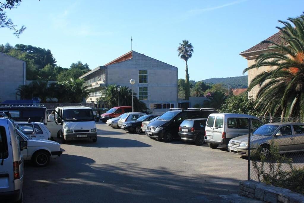 Apartments Zoki - Great Location Close To The Sea Vis Bagian luar foto